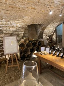 Gueguen cellar near Chablis. Meet the winegrower with us !